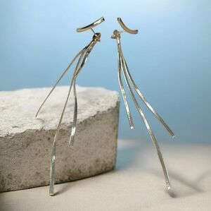 Elegant Gold Dangle Earrings